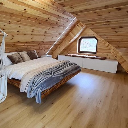 Casa Chiper - Attic Apartment With View Braşov Esterno foto